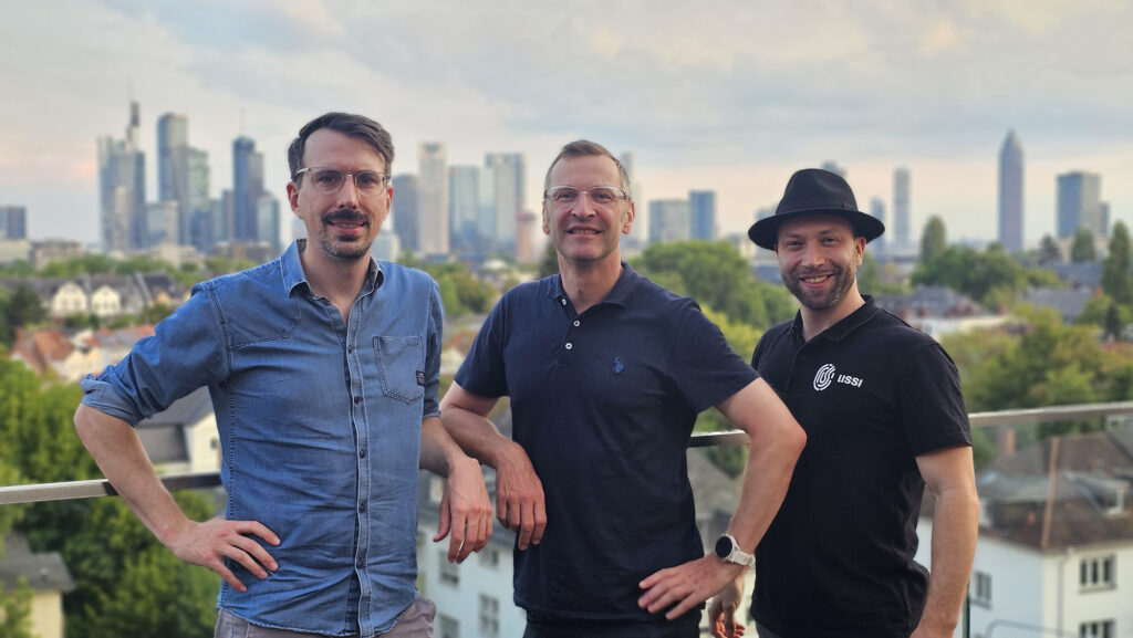 Gruppenaufnahme der Geschäftsführung von „Lissi“: v. l. n. r. Sebastian Bckerle, Helge Michael, Adrian Doerk.