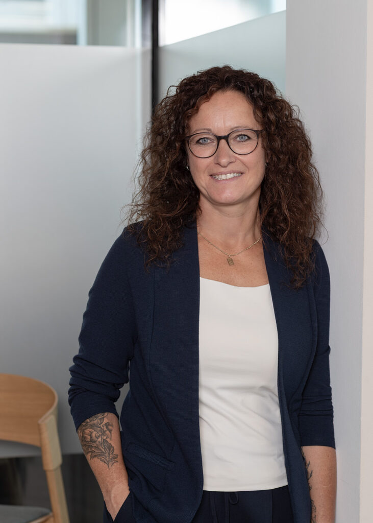 Portraitfoto von Nicole Hartwich.