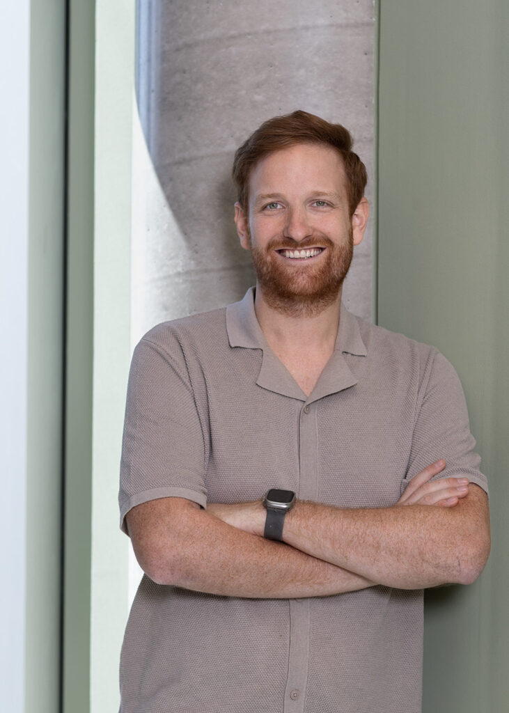 Portraitfoto von Tobias Weissgerber.